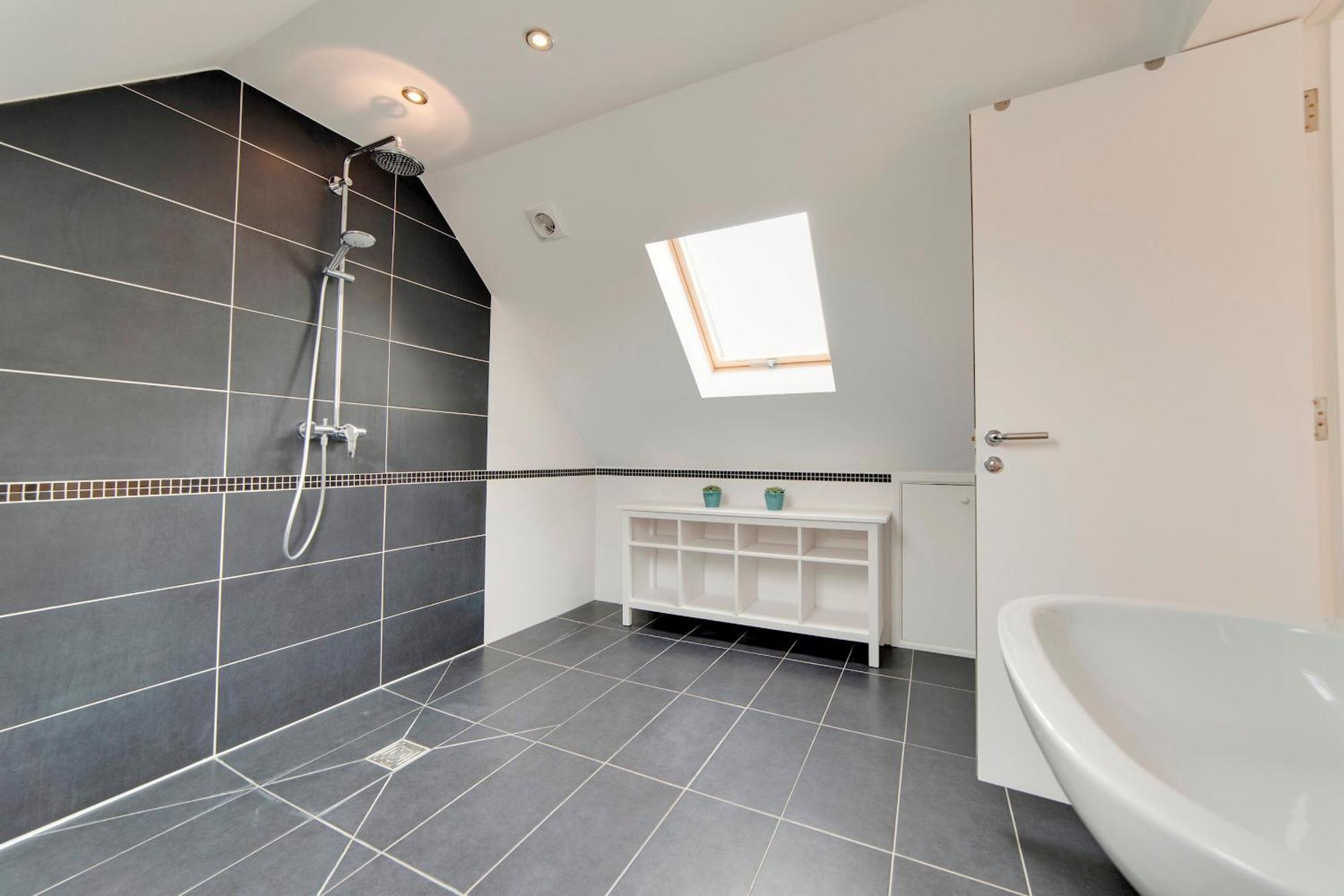 Pass The Keys 49 Byron Square Modern And Spacious 3 Bed Home With Free Parking CBG Buitenkant foto