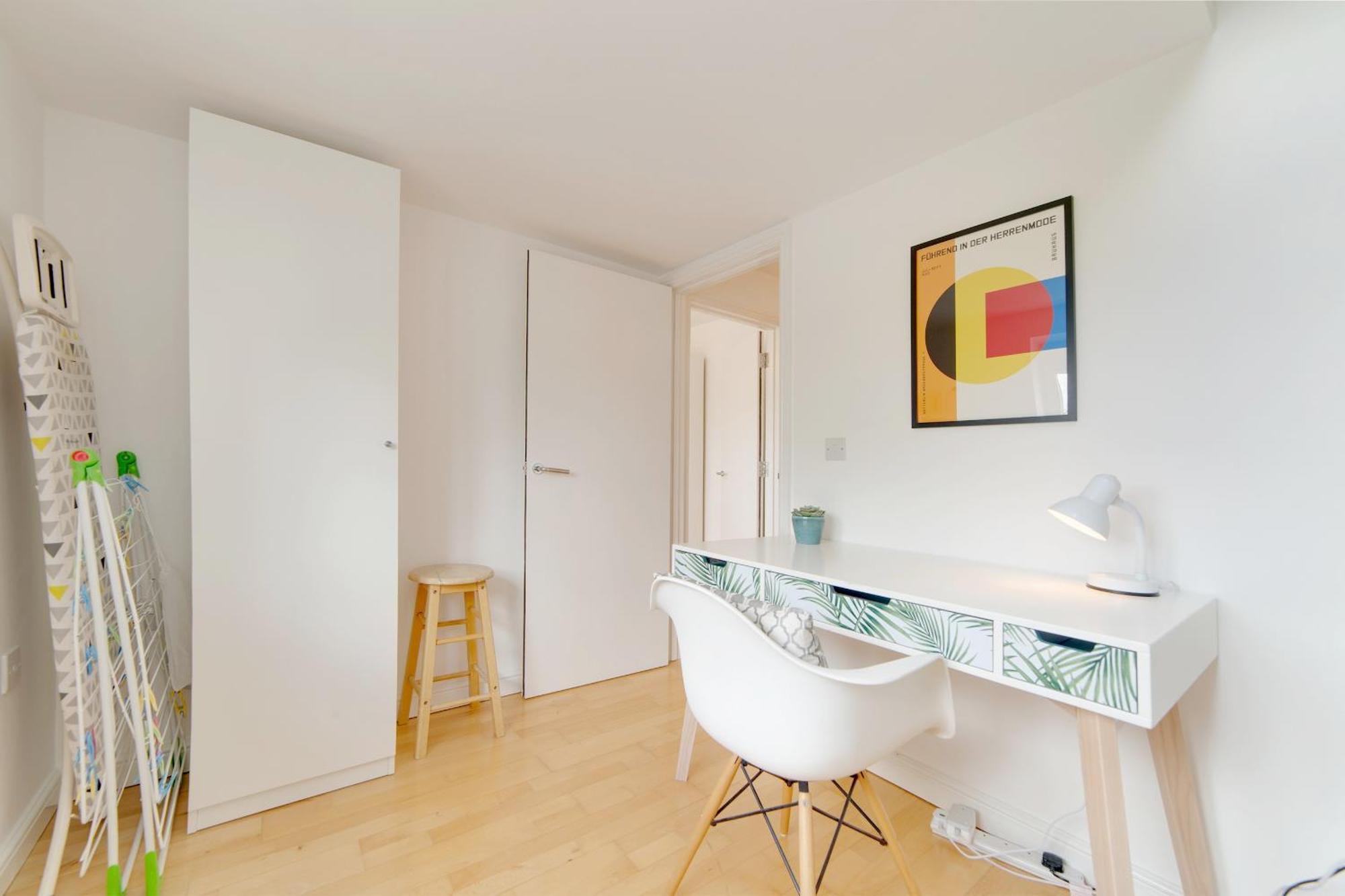 Pass The Keys 49 Byron Square Modern And Spacious 3 Bed Home With Free Parking CBG Buitenkant foto