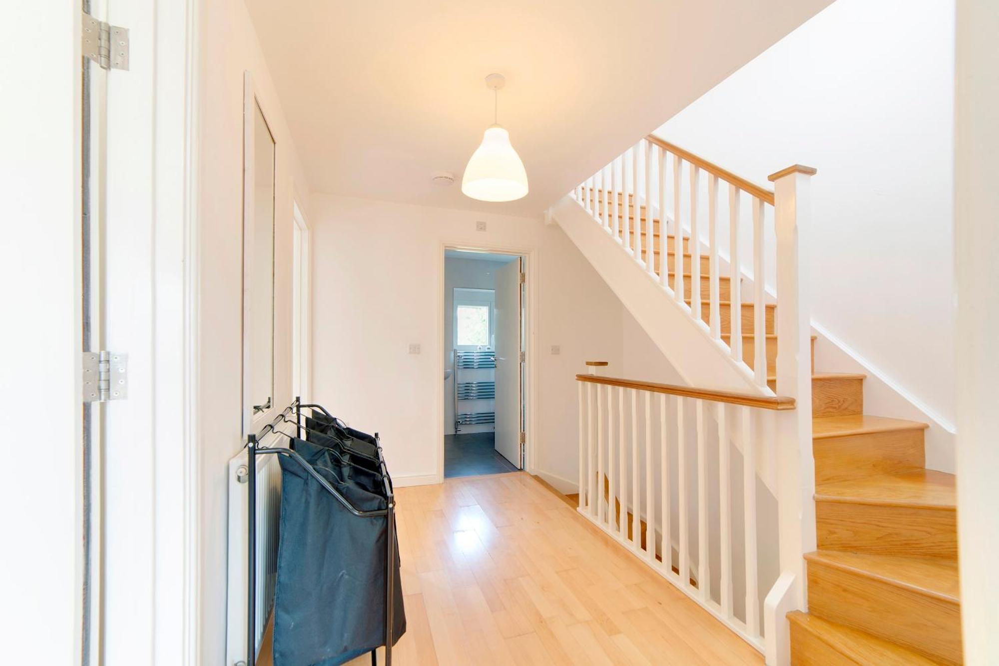 Pass The Keys 49 Byron Square Modern And Spacious 3 Bed Home With Free Parking CBG Buitenkant foto