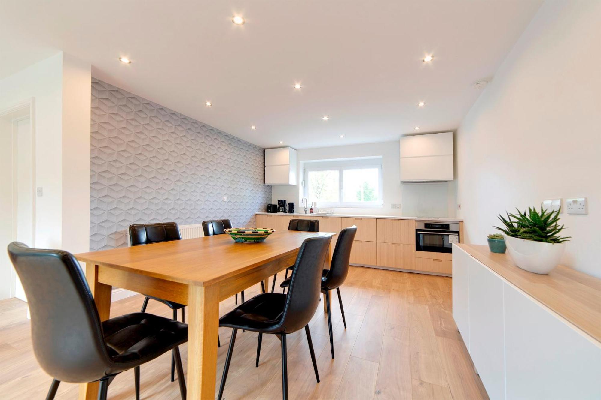 Pass The Keys 49 Byron Square Modern And Spacious 3 Bed Home With Free Parking CBG Buitenkant foto