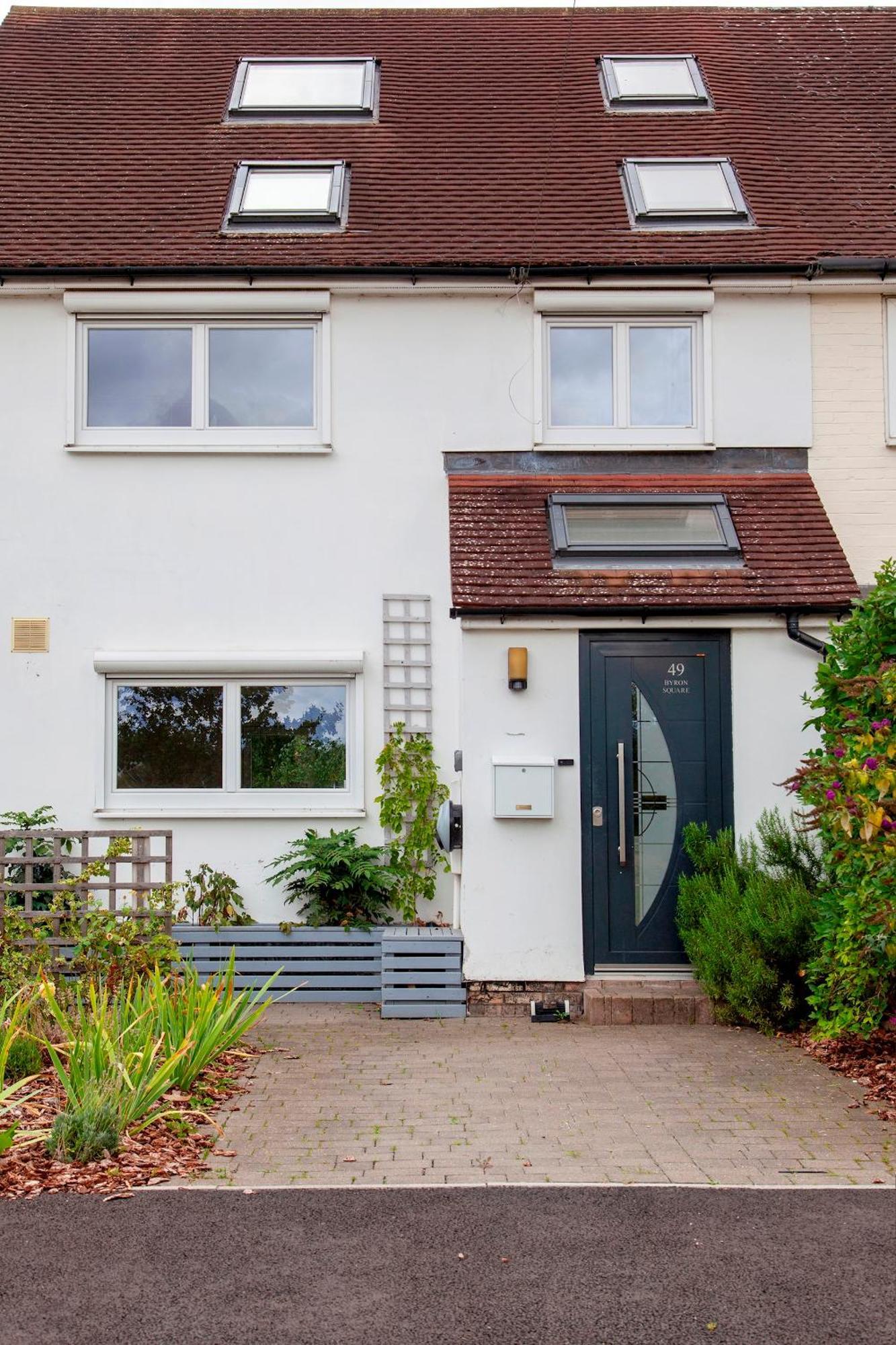 Pass The Keys 49 Byron Square Modern And Spacious 3 Bed Home With Free Parking CBG Buitenkant foto
